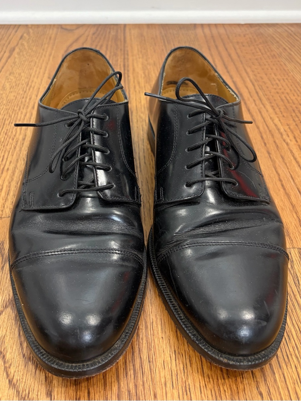 Cole Haan Bedford Cap-Toe Black Oxfords (10.5) - Picture 3 of 9